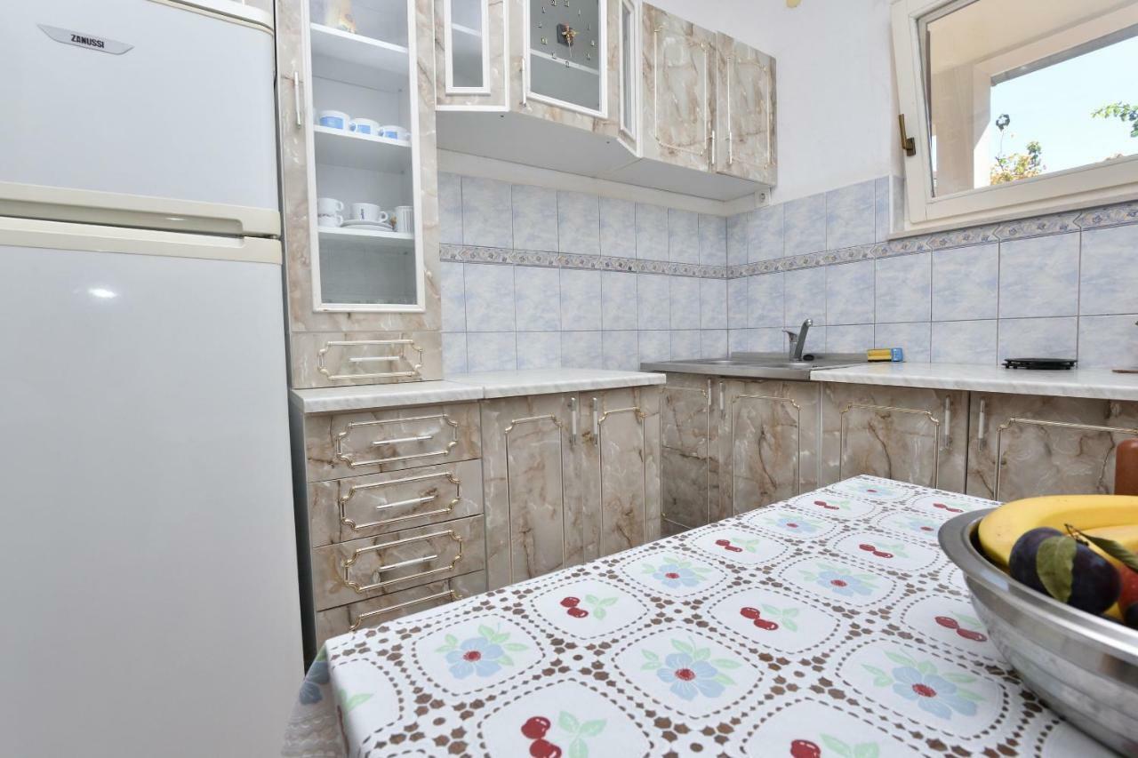 Apartments And Rooms Jakov Primošten Exterior foto